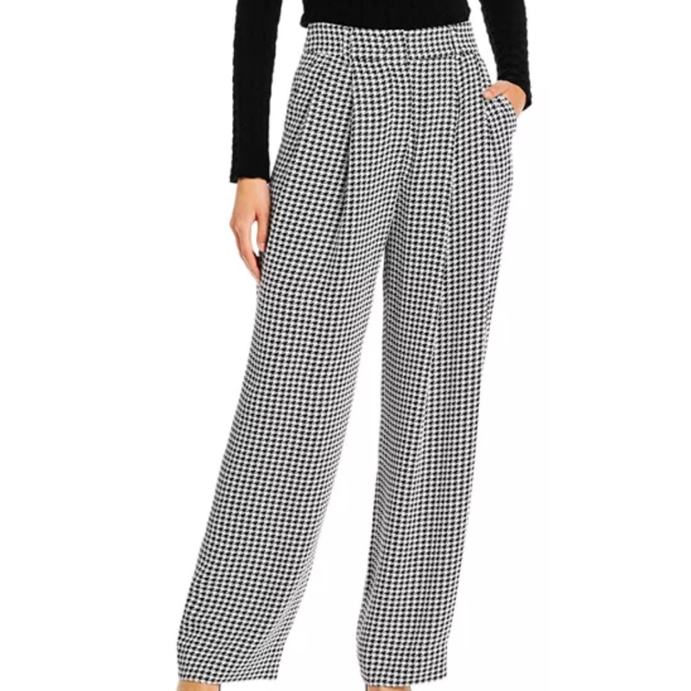 Emporio Armani Women's Black and White Houndstooth Pants